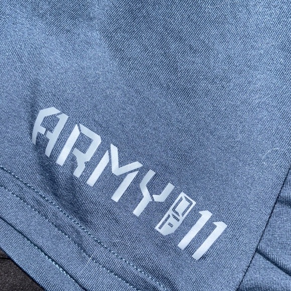 Under Armour Blue Short Sleeve Tee for Everyday Comfort - Picture 4 of 5